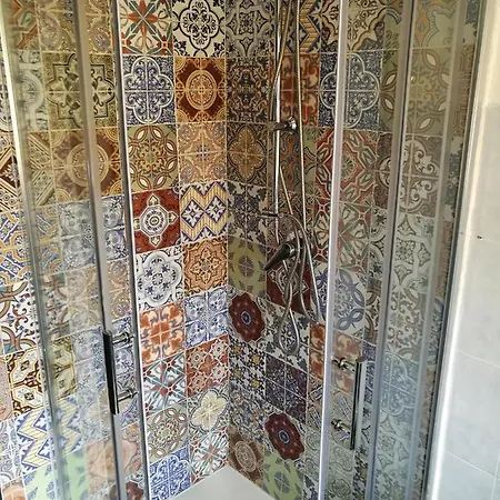 Bed & Bretodeau *